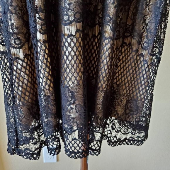 Top - Picture 5 of 6